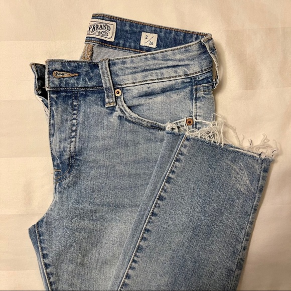 Lucky Brand Light Wash Skinny Jeans - Picture 2 of 7